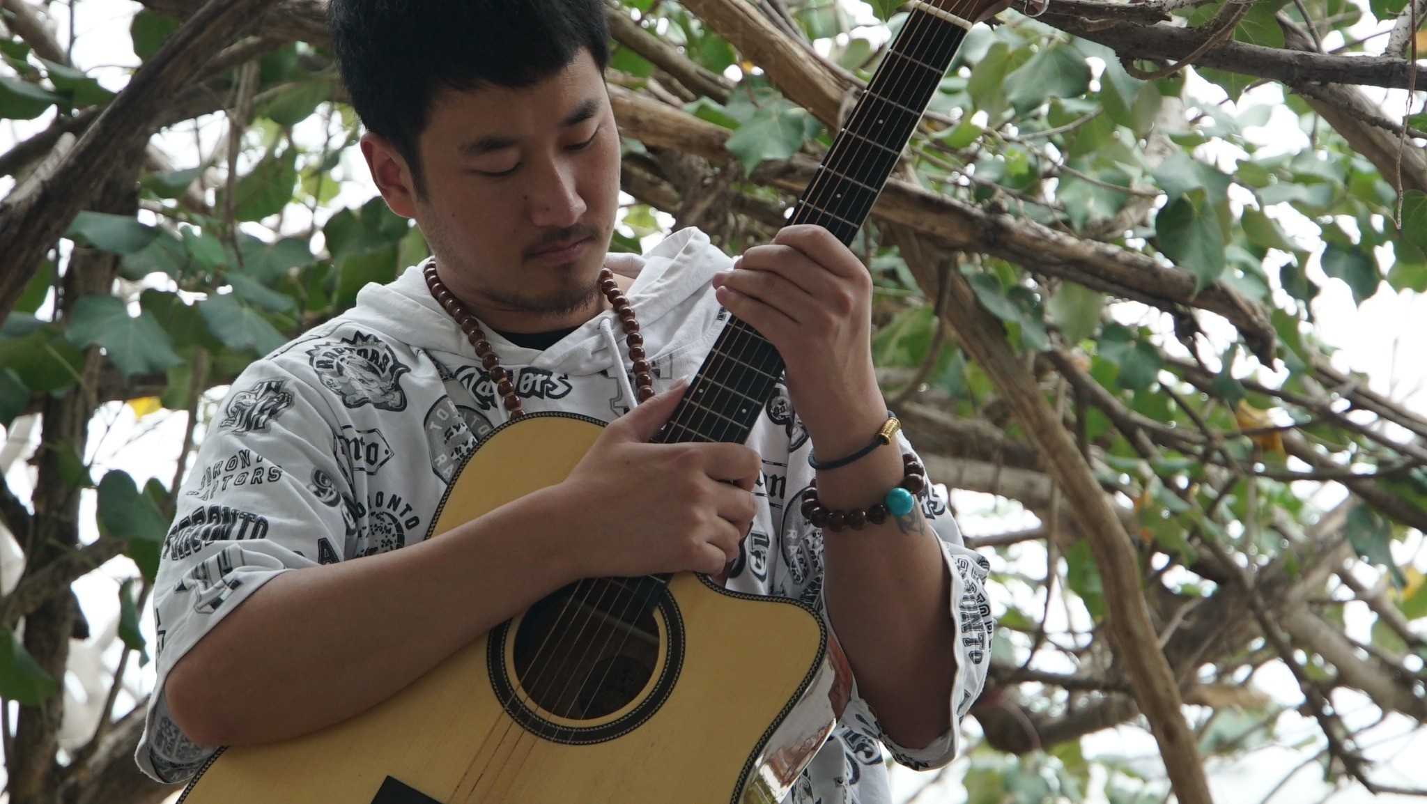 单曲速成：《把悲伤留给自己》课程封面图