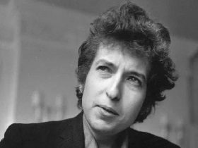 讲真，你不会愿意和Bob Dylan做朋友的