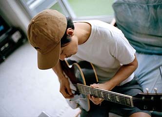 #学吉他不学指弹，只学弹唱有意义吗？#