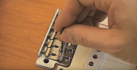 【电声硬件】Fender Stratocaster琴桥弦高完美高度调整攻略