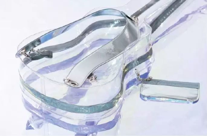 拿火发布透明琴包Crystal Bag