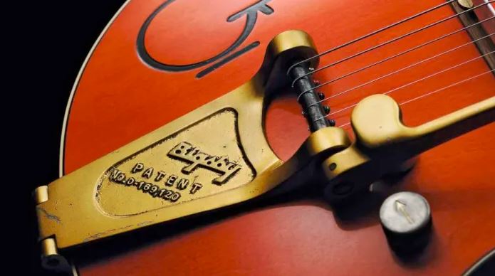 Fender吉他收购Bigsby颤音系统
