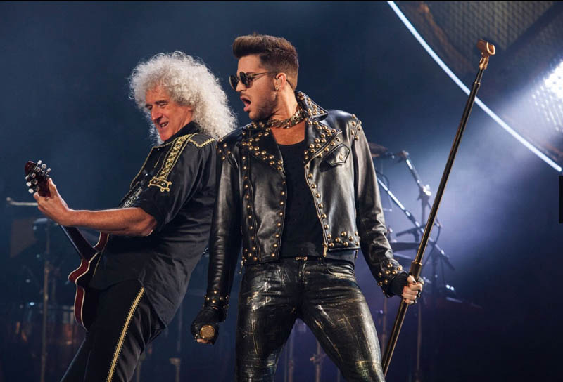 Adam_performs_with_Brian_May_snp433_800x544.jpg